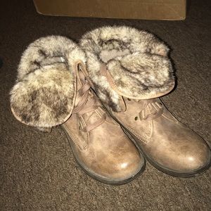 Arizona winter fur boots